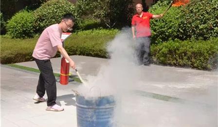以演筑“防” ，，，以讲防“患” | 兴城住房公司联合人居智慧公司开展消防应急演练